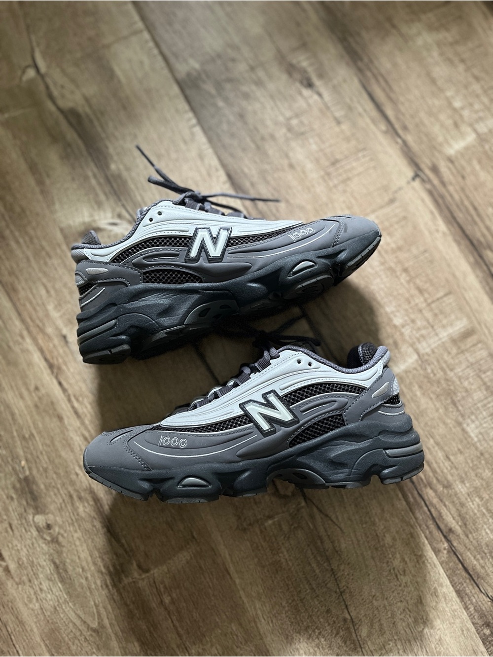 New Balance 1000